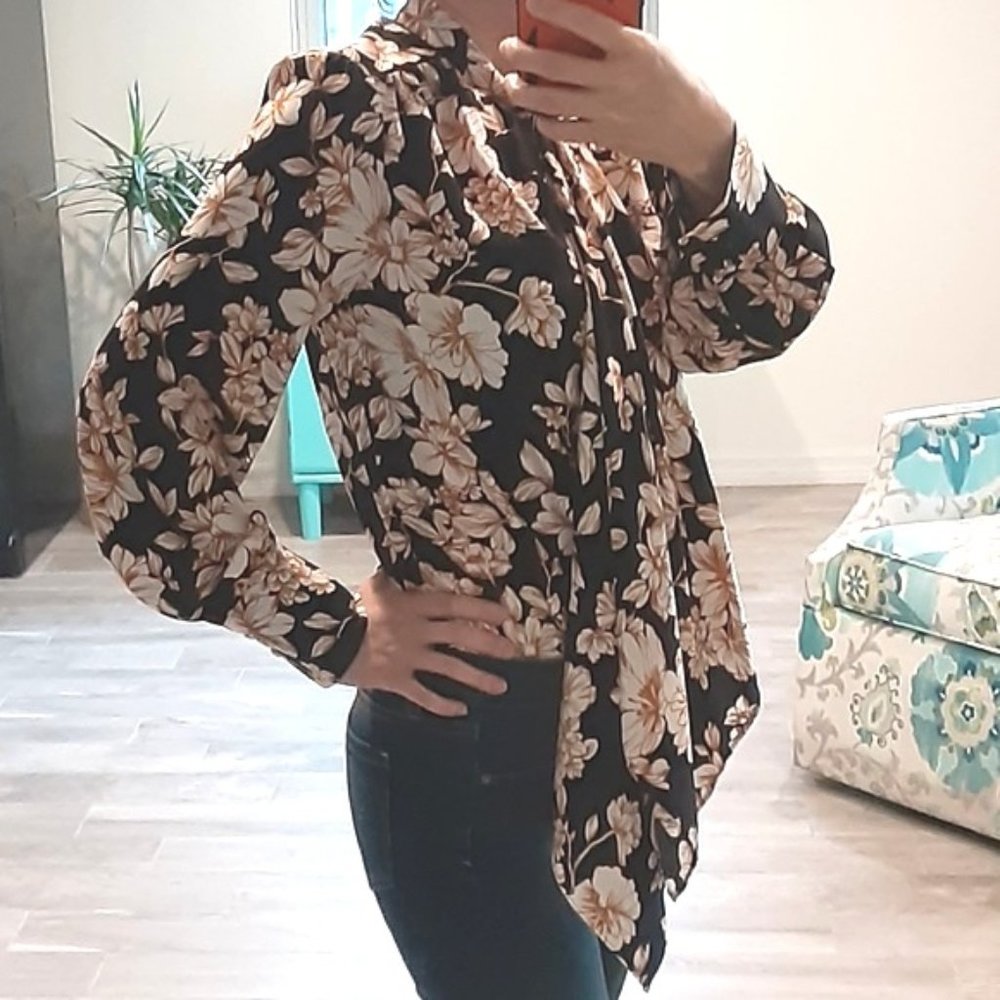 Casual Floral Print Long Sleeve Blouse, NWT